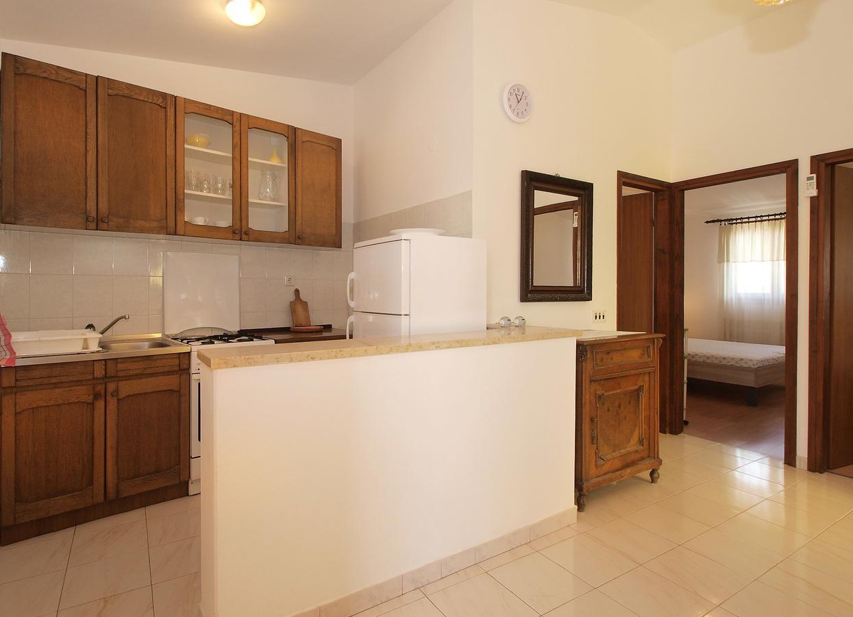 Apartments Luciano 1728 Premantura Bagian luar foto